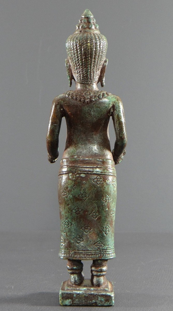 Cambogia, Popolo Khmer, Fine del XIX secolo, Statua di Vishnu in bronzo.