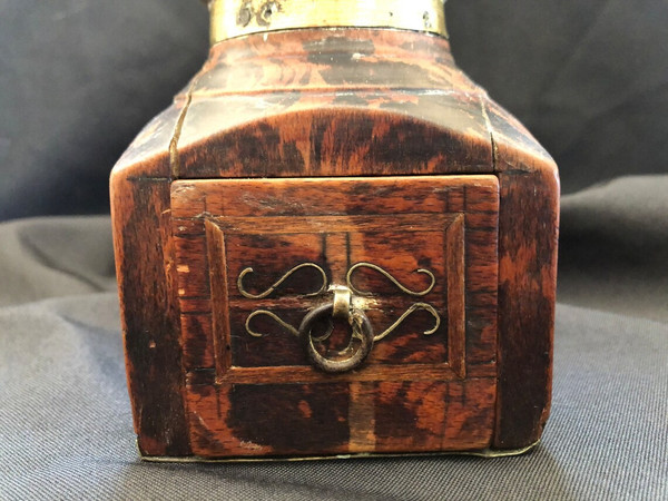 18th century Dutch coffee grinder with copper inlay circa 1750