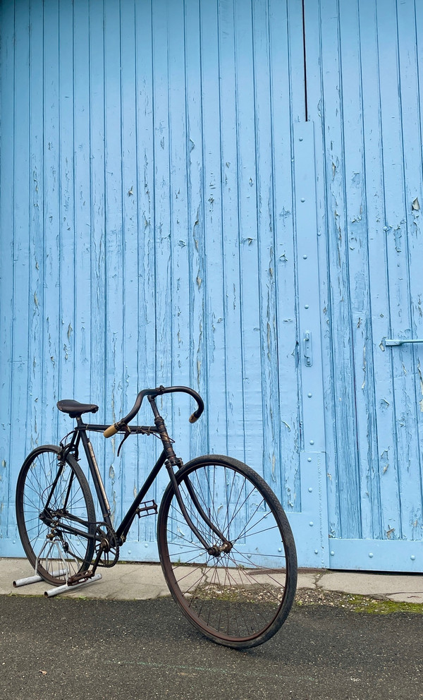 Antique Belle Époque Bicycle (1871 - 1914)