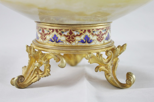 Cup in gilded bronze and cloisonné enamels from the late 19th century, Louis XV style,