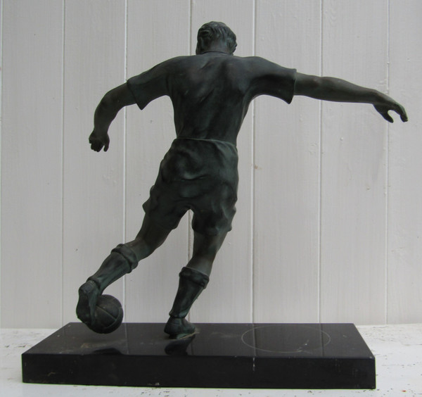 Scultura del calciatore