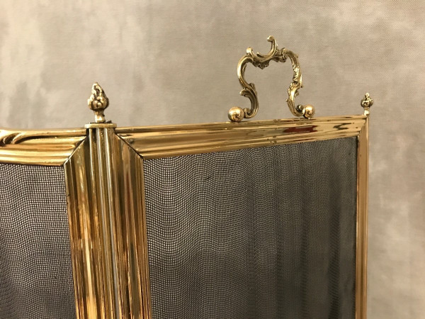 Beautiful old brass fireplace screen from the 19th century, Louis XV style