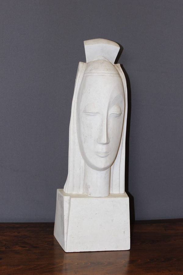 Art Deco Plaster Sculpture Representing A Woman's Head In The Taste Of Gustave Miklos