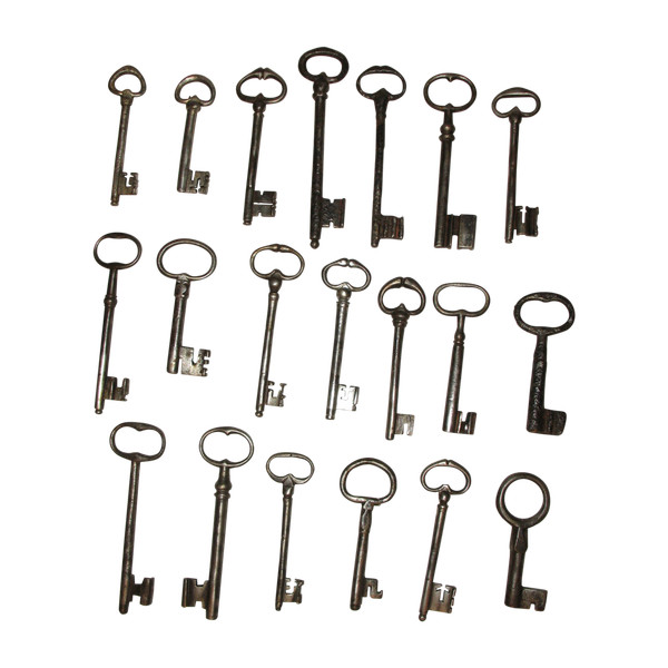 Wrought iron keys from the 16th to 18th century Important collection of 20 pieces