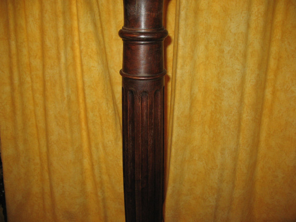 Colonne sellette en noyer de style Louis XVI époque 19ème hauteur : 125 cm