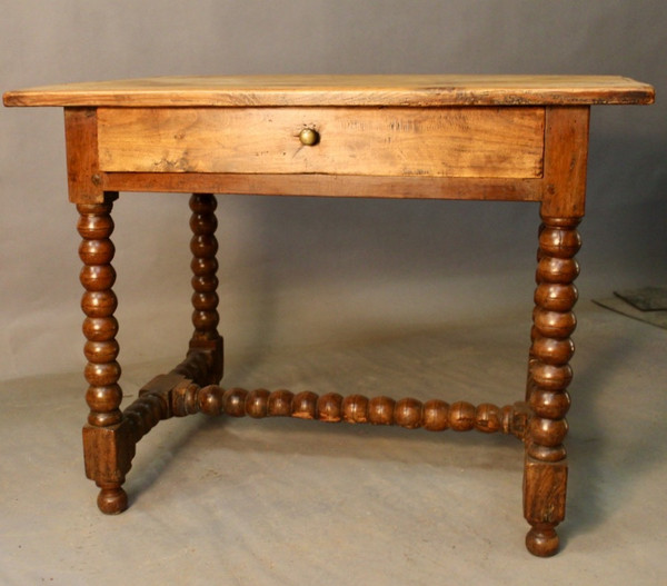 Table à écrire Louis XIII à Pieds Chapelet