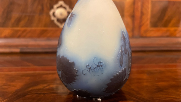 Small Vase Signed Émile Gallé (1846 - 1904), 19th Century