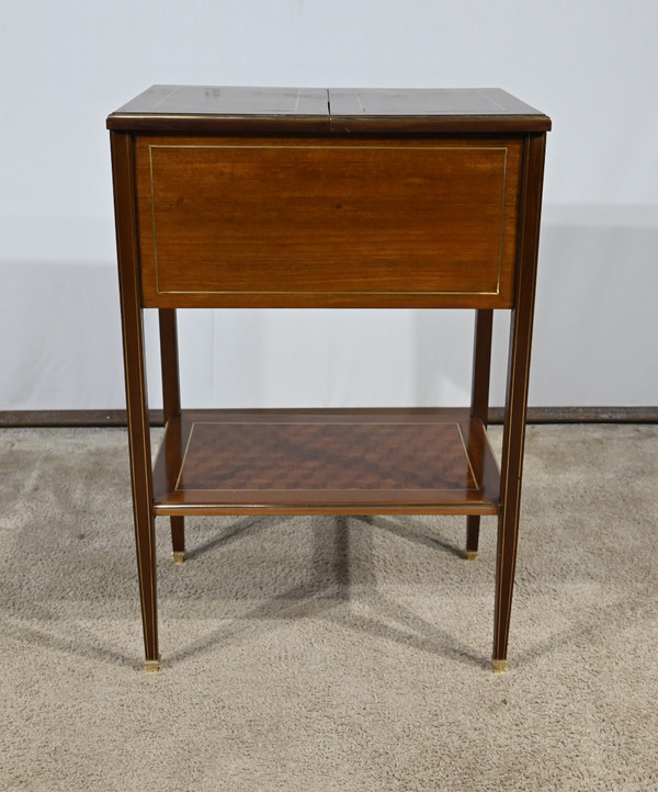 Small Mahogany Living Room Table, Directoire taste – Early 20th century