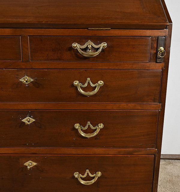 Scribanne chest of drawers in solid mahogany, Georgian period, England – 18th century