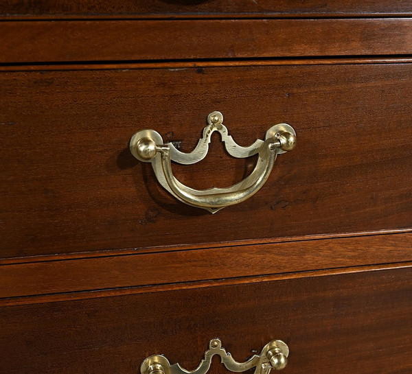 Scribanne chest of drawers in solid mahogany, Georgian period, England – 18th century