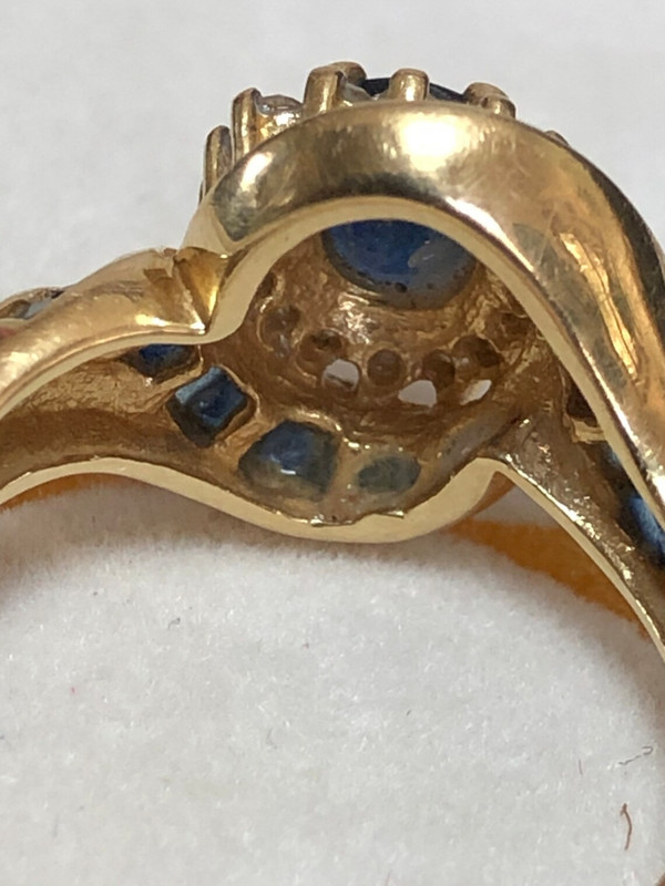 Gold Sapphires and Diamonds Ring from jeweler Maty in its original box