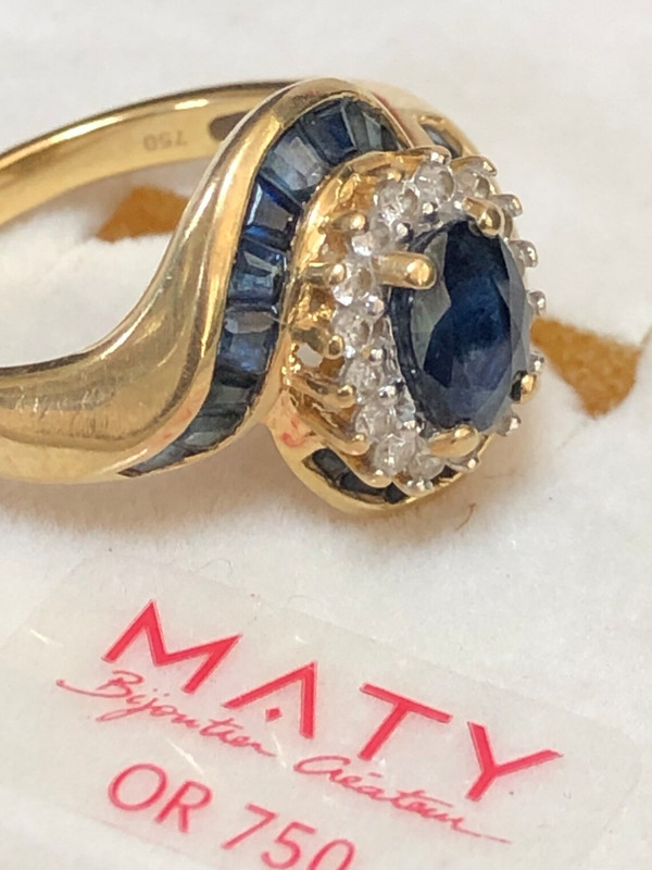 Gold Sapphires and Diamonds Ring from jeweler Maty in its original box