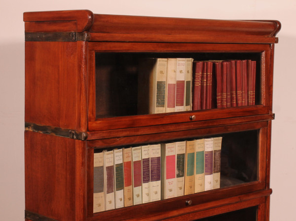 Globe Wernicke Bookcase In Mahogany Of 3 Elements