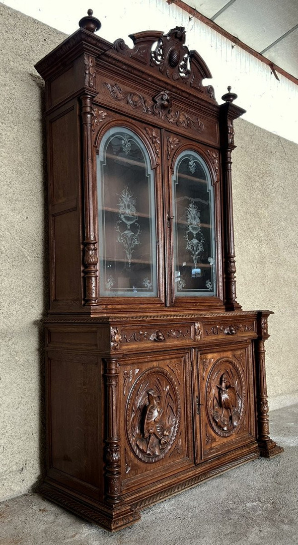 Buffet della biblioteca del casino di caccia in stile rinascimentale in massello di rovere intagliato intorno al 1850