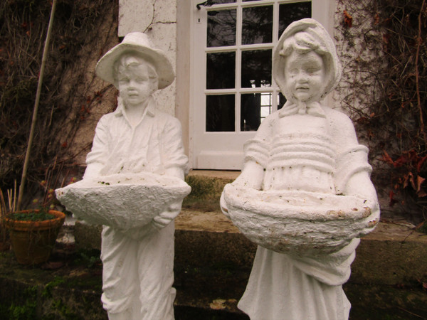 Garden statues