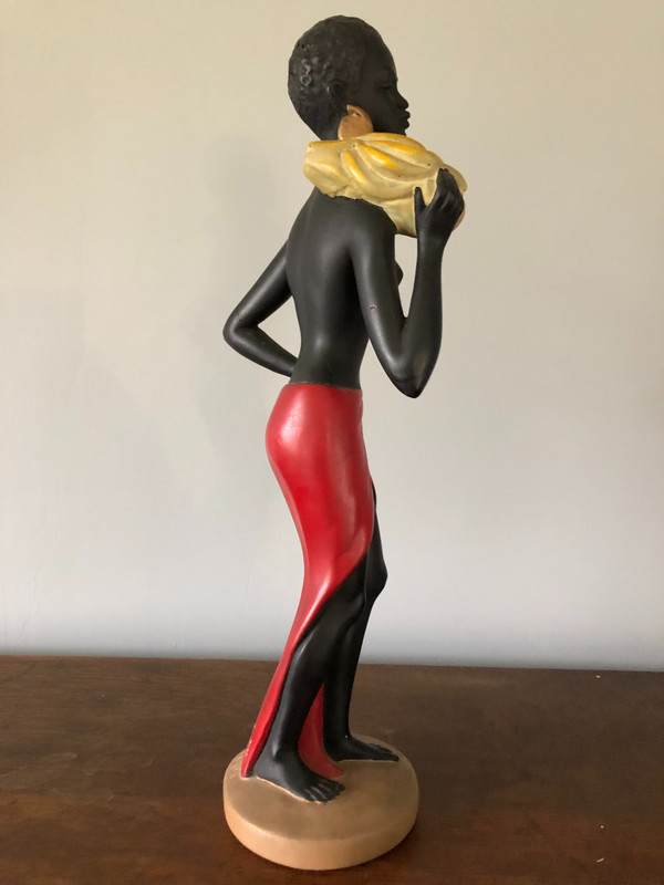 Orientalistische polychrome Gipsstatue von Salvatore Melani (1902-1934) Der Bananenträger