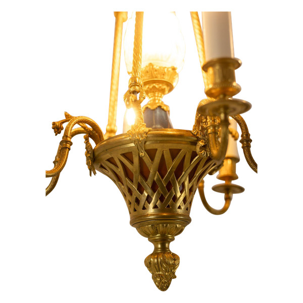 Lustre de style Louis XVI en bronze doré. Circa 1900.