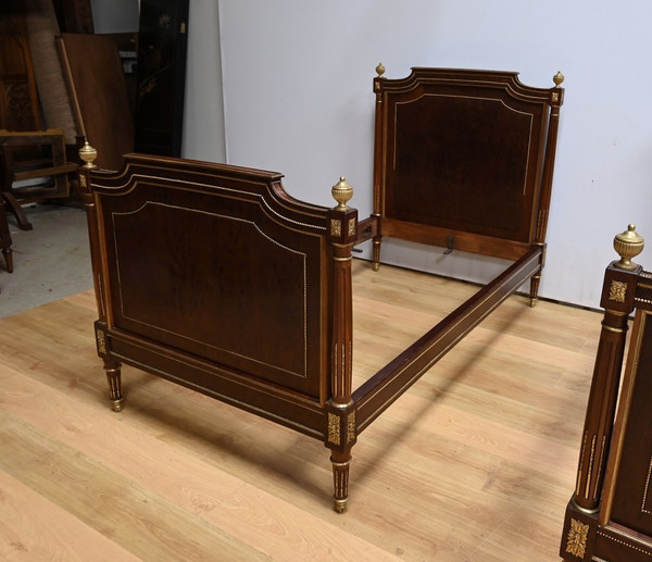 Pair of Mahogany Twin Beds, Louis XVI style - Late 19th century