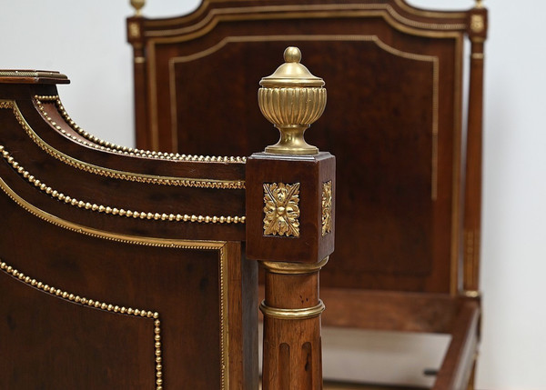 Pair of Mahogany Twin Beds, Louis XVI style - Late 19th century