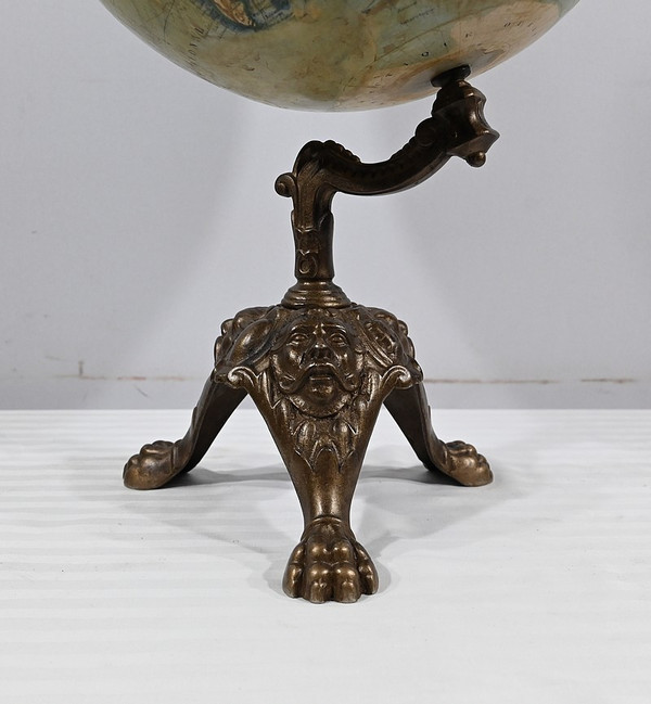 Earth Globe in Lithographed Paper and Cast Iron, J.Lebègue & Cie - Late 19th century