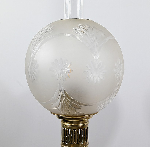 Pair of Porcelain Oil Lamps, electrified - Late 19th century