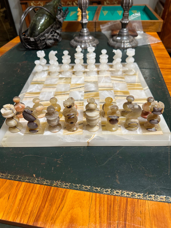 Jeux D’échecs En Agathe Et Onix 