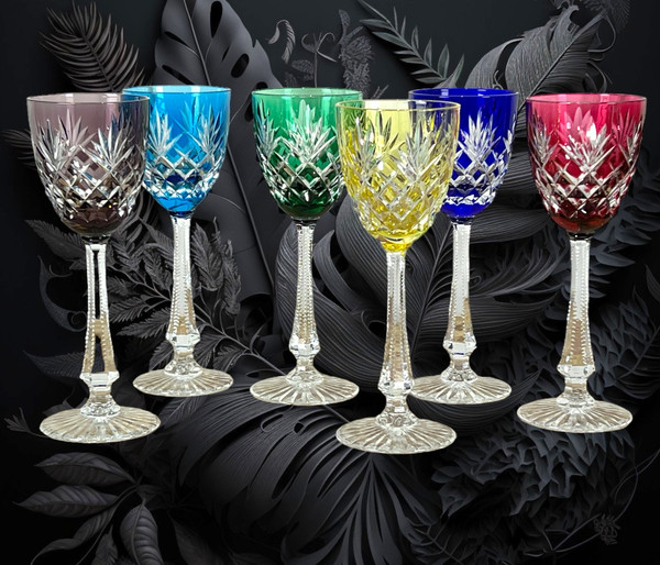 SET OF 6 SÈVRES CUT CRYSTAL WINE GLASSES (ALL SIGNED BELOW)