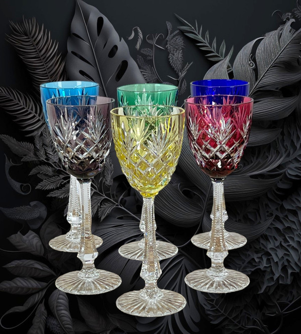 SET OF 6 SÈVRES CUT CRYSTAL WINE GLASSES (ALL SIGNED BELOW)