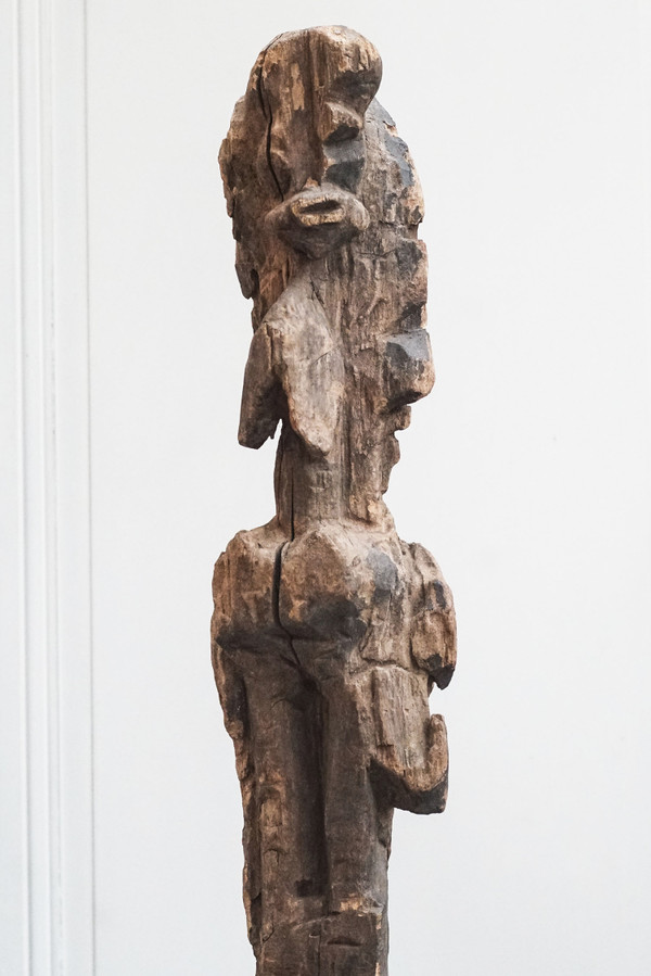 Sculpture, Personnage énigmatique, bois