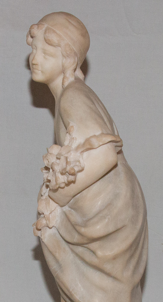 Alabaster Sculpture Young Pugi Girl Late 19th Century