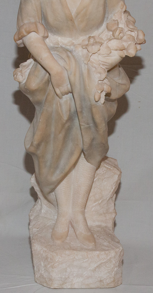 Alabaster Sculpture Young Pugi Girl Late 19th Century