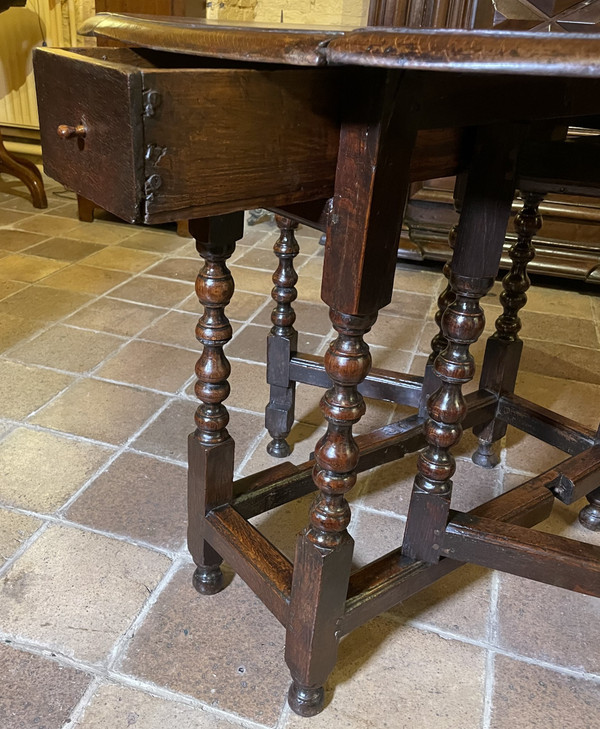 Oak Gateleg Table From The 17th Century