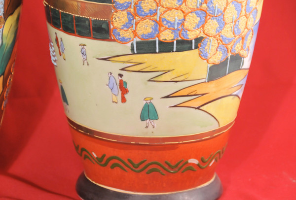 Pair of vases Japan