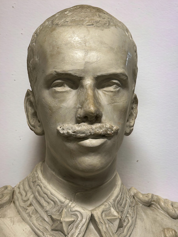 Humbert 1er Roi D'italie ( 1844-1900 ) Large Plaster Bust Early 19th century Humberto 1er