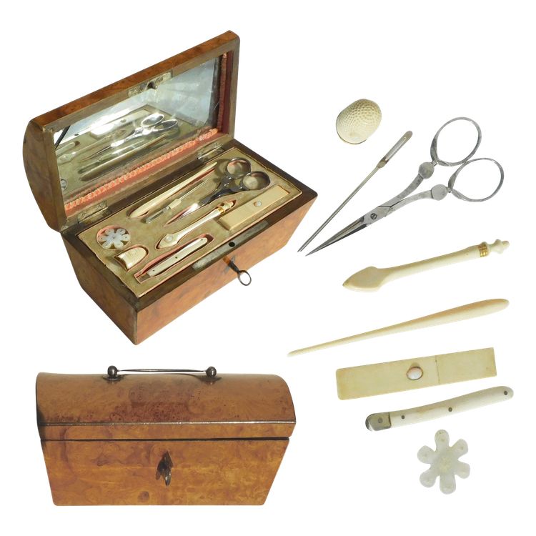 Boite Coffret Nécessaire De Couture XIXe Restauration Ciseaux Aciers Outils Os Ivoire