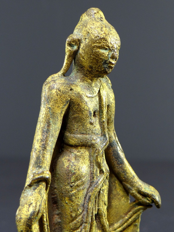 Birmanie, Région De Bagan, XVIIIème Siècle Ou Antérieur, Statue En Bronze Représentant Bouddha.