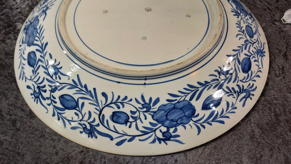 Rare and very large 19th century Imari dish