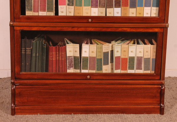 Globe Wernicke Bookcase In Mahogany Of 3 Elements With Small Cabinet