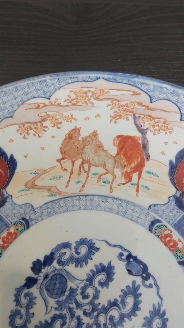 Rare large 19th century Imari dish