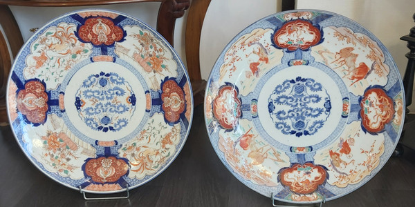 Rare large 19th century Imari dish