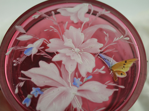 Pink glass box with enamel decoration attributed to Cristallerie Moser 1880-1900