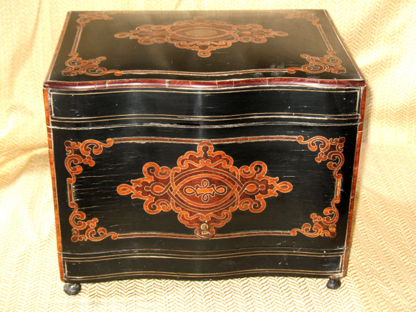 Napoleon III 19th century marquetry liqueur cellar case