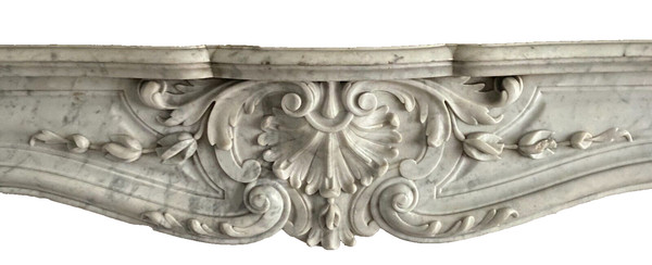 Louis XV style mantel in white Carrara marble XIX century