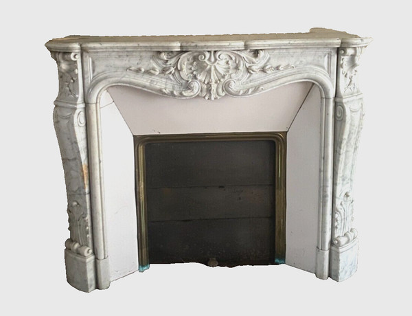 Louis XV style mantel in white Carrara marble XIX century