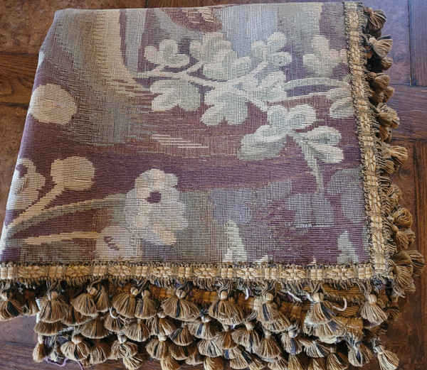 Tapestry table rug from the 19th century