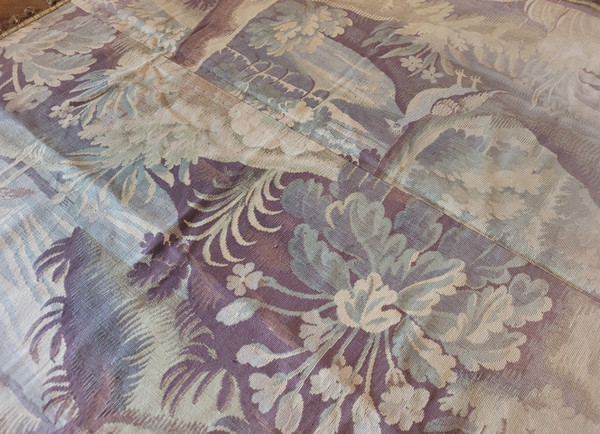 Tapestry table rug from the 19th century