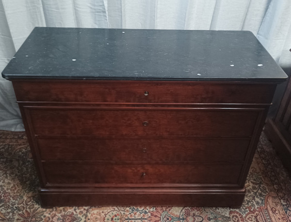 Commode Louis Philippe en acajou moucheté