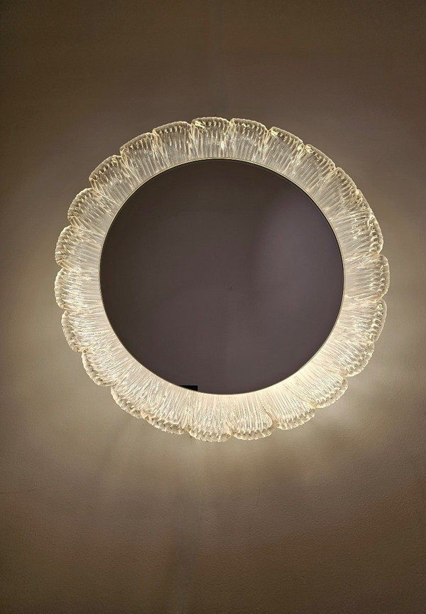 Luminous round mirror from the 70s.