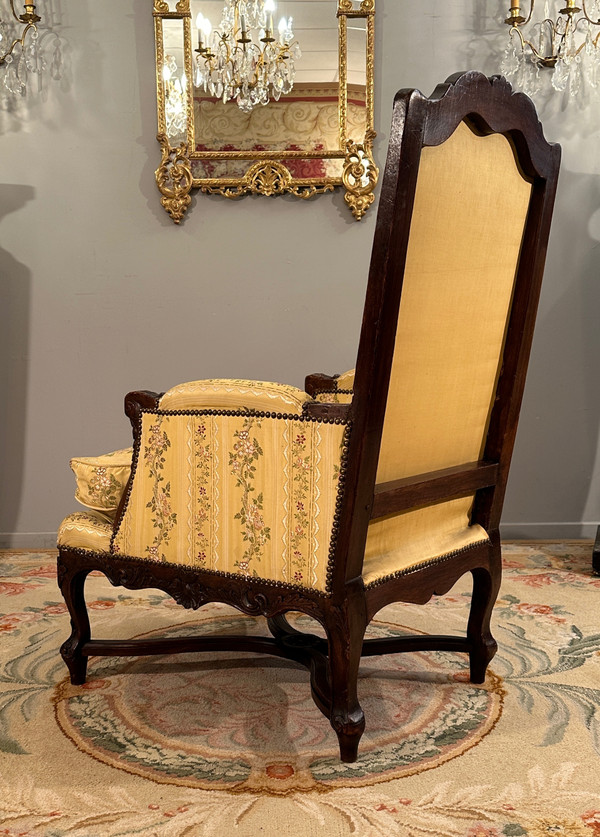 Important Bergère In Walnut From The Regency Period Circa 1720