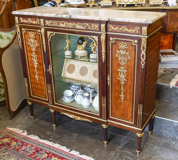 Louis XVI style display cabinet in the taste of F. Linke.